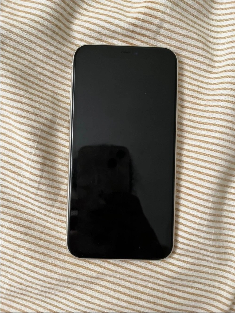 Apple camera glossy